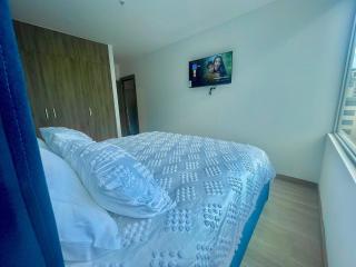 Modern downtown apartment with gym and view - Quito - 6