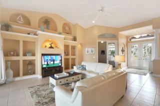 Tommy Bahama-style electric-heated pool home on Gulf-access canal - Villa Ellis - Cape Coral - 6