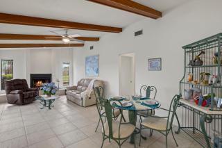 Solar-heated pool home on gulf-access canal with great views - Villa Delieta - Cape Coral - 2