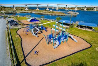 1004 Queen Pet Friendly Suite, 1st Floor Oasis - Surf City - 5