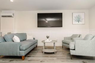 2003 Queen Suite, 2nd Floor Cove - Surf City - 2