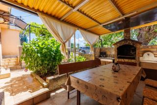 House Papinka with Private Pool & Garden - Happy Rentals - Labin - 8