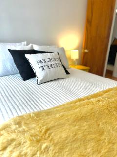 Pete's Place - Walking distance to U of IA! - 1