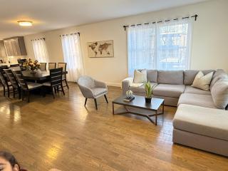 Modern and stylish place - 5