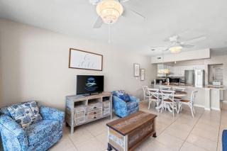 Emerald Towers West 4006 - Resting Beach Face - Fort Walton Beach - 4