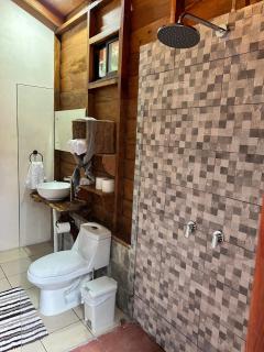 Rain Forest Cabin with trails and river - Fortuna - 8