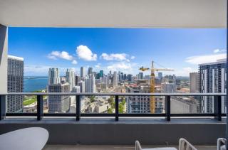 Upscale 3-BD Condo in Downtown Miami - 3