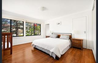 Spacious King Bed Three Bedroom Home 5 Minutes Walk To Three Sisters - Katoomba - 6