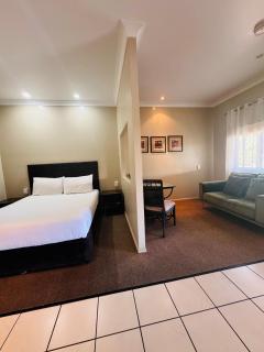 Best Western Bungil Creek Motel - 2