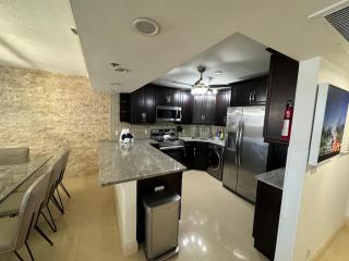 Alexander 81921 - Miami Beach - 9