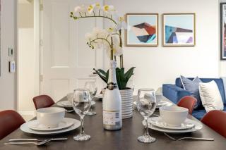 Luxurious 3 Bed Central Covent Garden Penthouse - London - 2