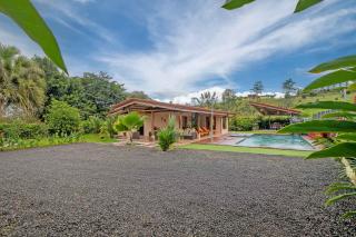 Casa Oasis La Fortuna Private Pool AC & WiFi 100 mbps - San Francisco - 1