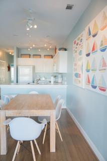 Nautical Nest: 2 Bed 2 Bath Condo Walk to Beach - 5