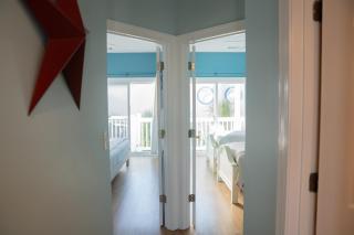 Nautical Nest: 2 Bed 2 Bath Condo Walk to Beach - 2