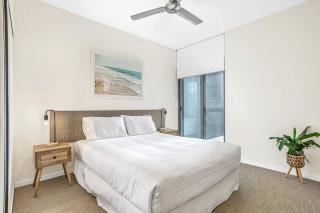 Central 2-Bed Apartment Near Attractions & Dining - Cairns - 1