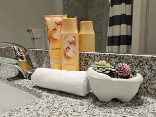 It's a cozy condo in the city! - Lithia Springs - 9