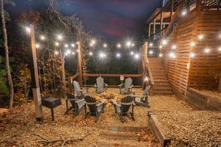 Brand New Luxury Mountain Retreat Awaits You! - Broken Bow - 3