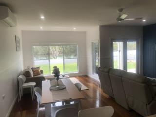 Googley's Cottage - Dunbogan - 6