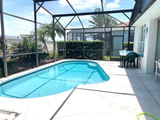 Windsor Palm Resort 3 miles to Disney 4 Bedrooms - Kissimmee - 0