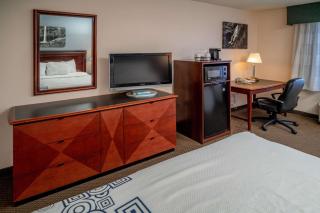 Rodeway Inn - Barboursville - 4