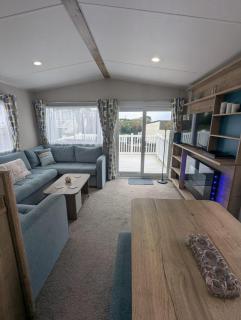 Bright, modern & stylish deluxe caravan located on the very popular Swanage bay view holiday park - Swanage - 5