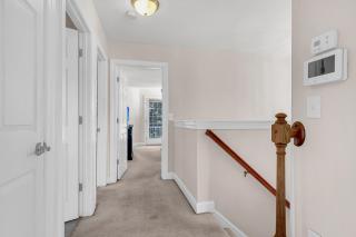 Modern Townhome Near Charleston - Ladson - 2
