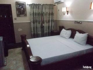 Room in Lodge - Hi Point Hotel and Suites - Lagos - 1