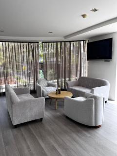 Spacious Sukhumvit Condo near EmQuartier - Banguecoque - 1