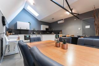 Suite With Wellness Nextdoor And Kitchen Access - Oss - 4