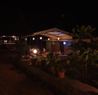 Rustic Lakeside Private Escape With Huge Private Pool 2min From Lake - Lonavala - 9