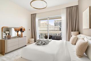 Luxury 2BR at Grand Bleu - 9
