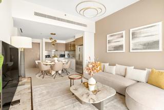 Luxury 2BR at Grand Bleu - 4
