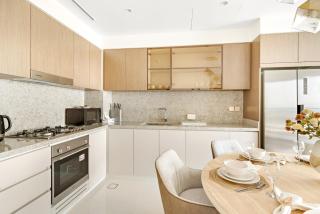 Luxury 2BR at Grand Bleu - 5
