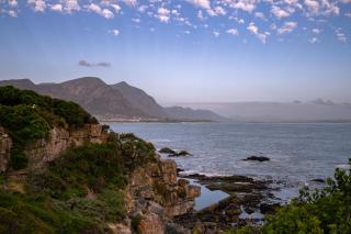 Seafront Penthouse - Marine Court Hermanus - 4