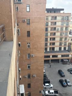 Modern 2-Bedroom Stay in Central Yerevan - Erevan - 9