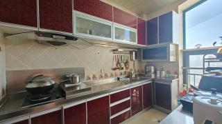 Mommy's home with breadfast and food and more - - 6