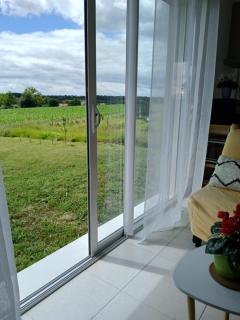 Grand studio récent indépendant - Saint-Simon-de-Bordes - 9