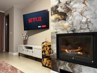 Elegance28 - Stylish Mountain Retreat in Bansko by Flat Mаnager - Bansko - 3