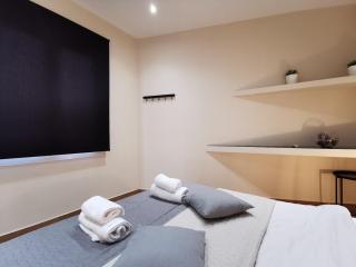 Contemporary 2BD apt with terrace Historic center - 1