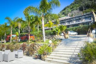 CapoSperone Resort - 8