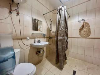 Studio apartment metro Pechersk - Kiev - 6