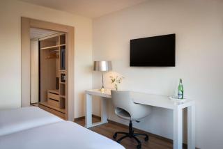 NH Groningen Hotel - Groningen - 9