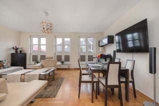 Cozy Apartment in the City Center by Noclegi Renters - Świnoujście - 2