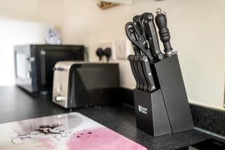 Ideal 2 Bedroom Ground floor Apartment By Jesswood Properties for Contractors & Business, Free Parking and Wifi - Hinckley - 9