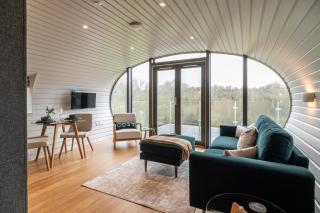 Unique 1 Bedroom Eco-Retreat in Old Chalford! - 0