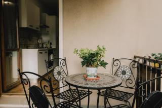 La Serra Apartment with balcony - 8