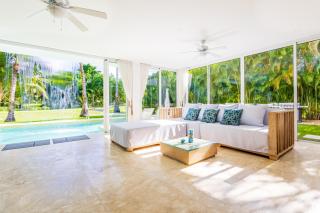 Luxury Rentals in Punta Cana - Exclusive Waterfall Villa with Private Pool, BBQ, Maid, Golf - Punta Cana - 7