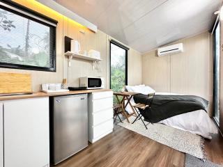Fengbin Pacific Cottage X by Tiny Away - - 6