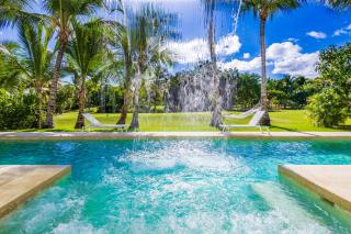 Luxury Rentals in Punta Cana - Exclusive Waterfall Villa with Private Pool, BBQ, Maid, Golf - Punta Cana - 6