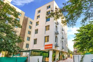 FabExpress Marvel Bliss - Nr Trump Towers - Pune - 4